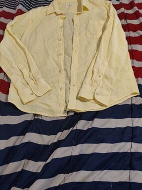 NWT Originally $50 size Large Long Sleeves Light Yellow Linen Button-Up Shirt